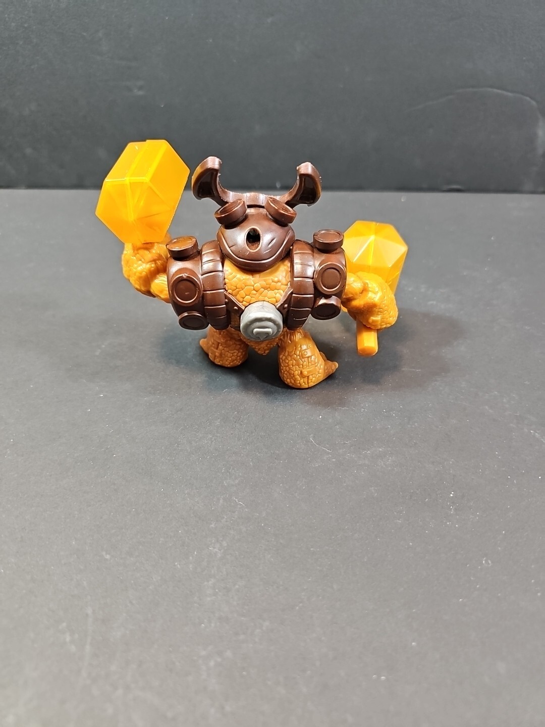 McDonald’s SKYLANDERS TRAP TEAM Wallop Trap Master Figure