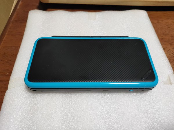 Nintendo Black x Turquoise New Nintendo 2DS LL Excellent JAPAN