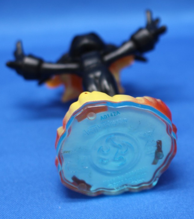 Lot of 2 Skylanders Swap-Force Figures Blast Zone & Smolderdash Light Core