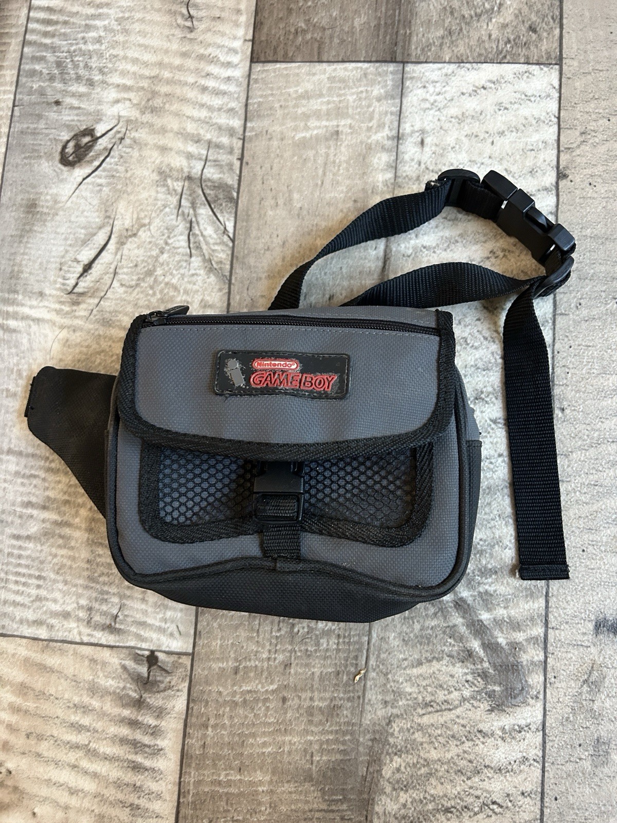 Nintendo GameBoy Fanny Pack Carrying Case Travel Bag 90s Interact Accessory