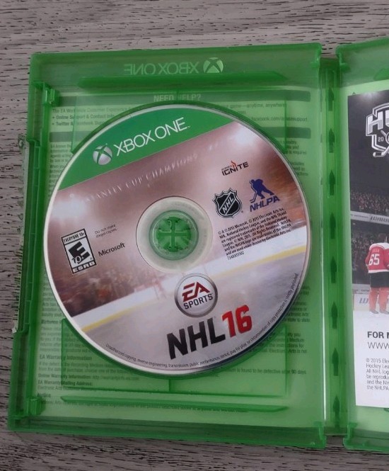EA SPORTS NHL 16 Xbox One NTSC-U/C (US/CA) E10+ 2015 Multiplayer