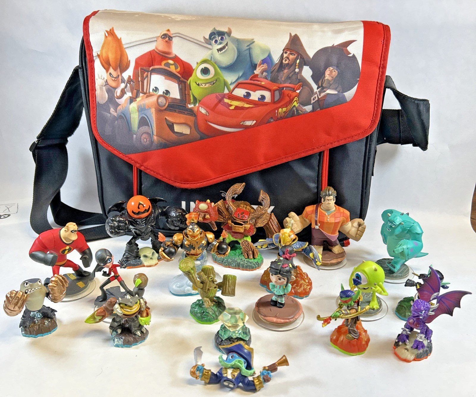 Disney Infinity Figures / Bag And Skylanders Bulk Lot