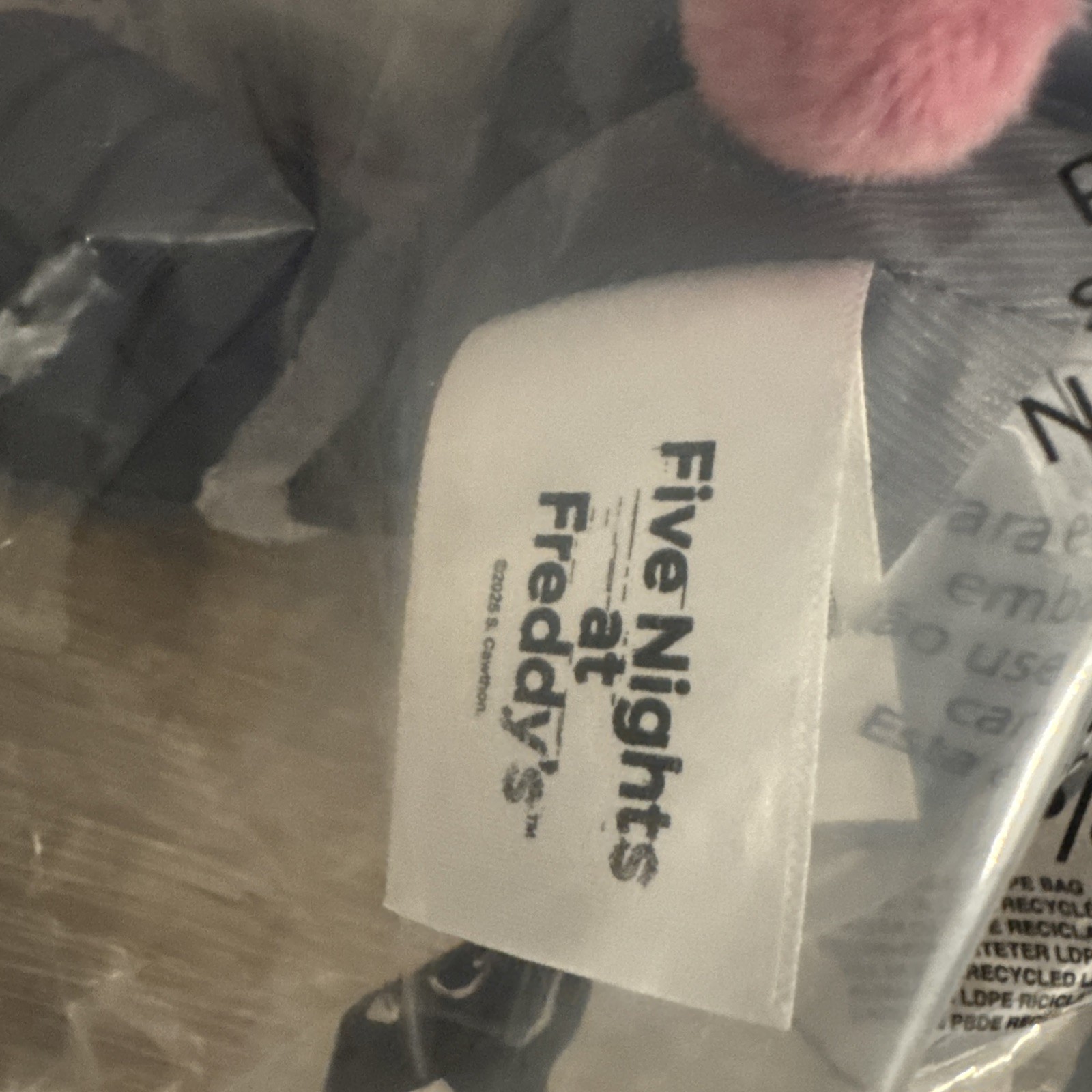Jazwares Five Nights At Freddy’s FNAF Mangle 8″ Plush Wave 2 Glow Eyes – IN HAND