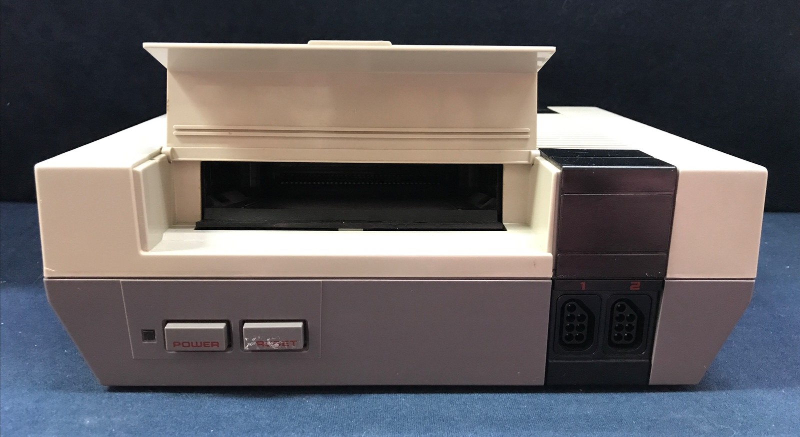 Nintendo NES-001 Classic Edition — Mini Console + 1 Controller