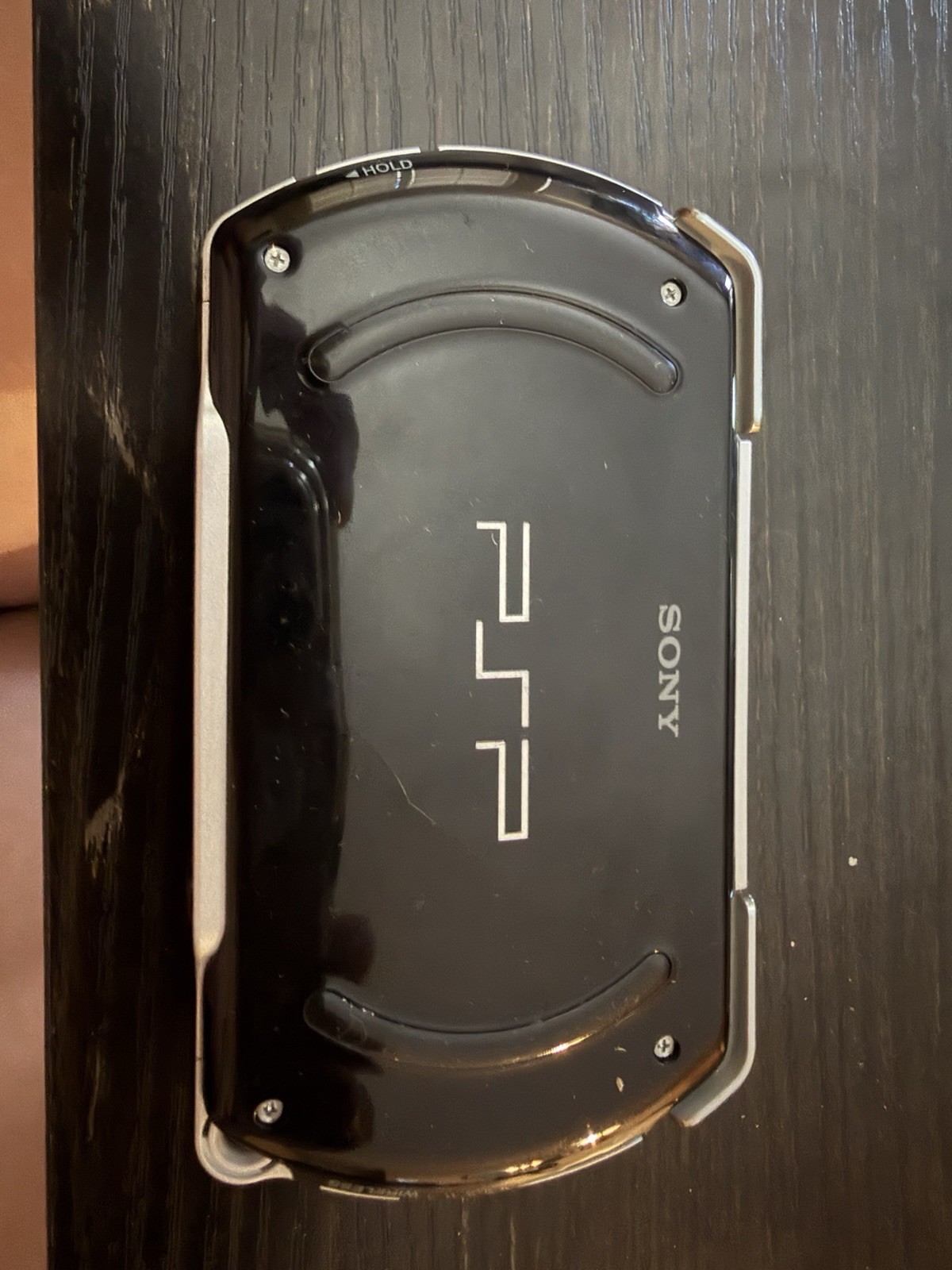 Sony PSP Go Black Handheld Console 16GB Wi-Fi NTSC-U/C (US/CA) PSP-N1001