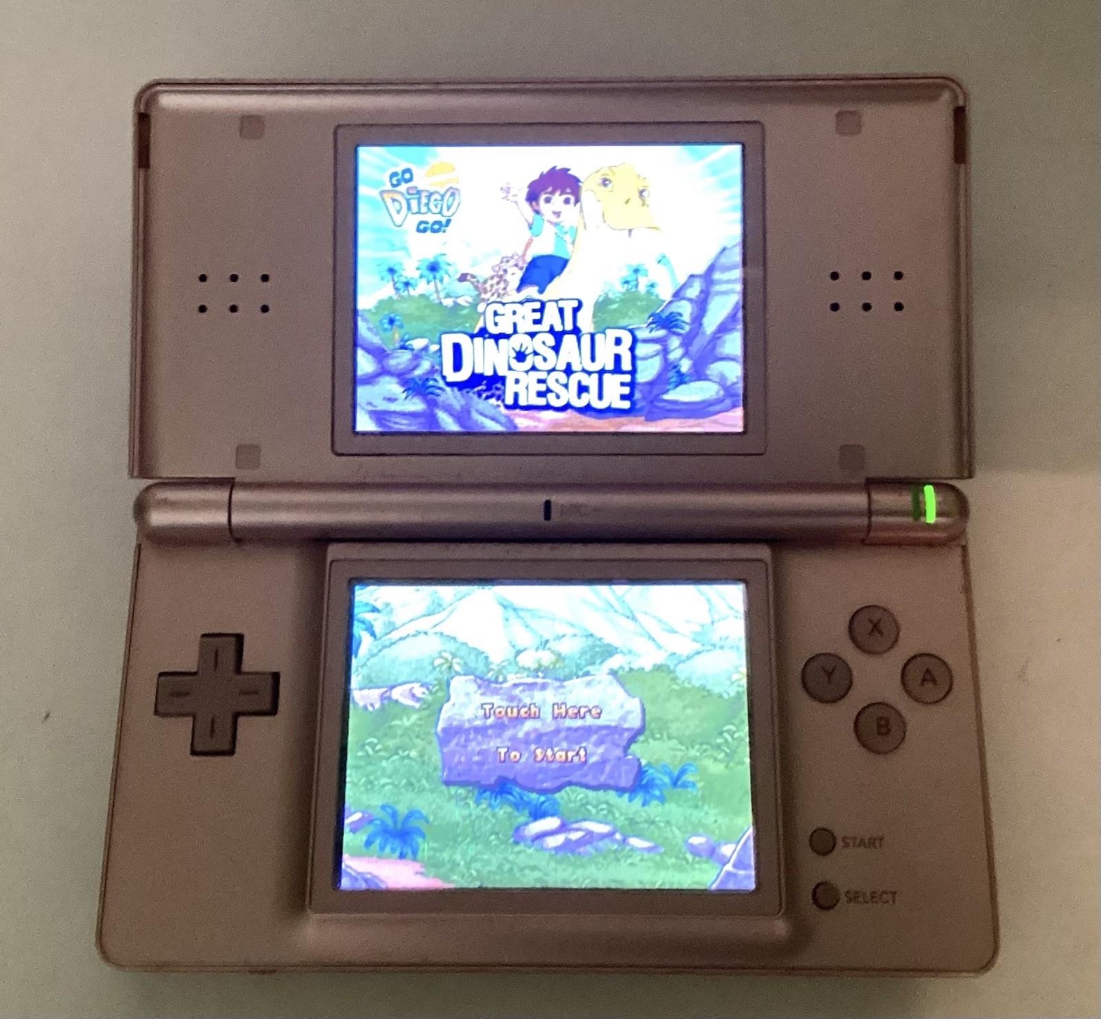 Nintendo DS Lite USG-001 Rose Pink OEM Charger UG-002 Stylus W/Scratches Tested