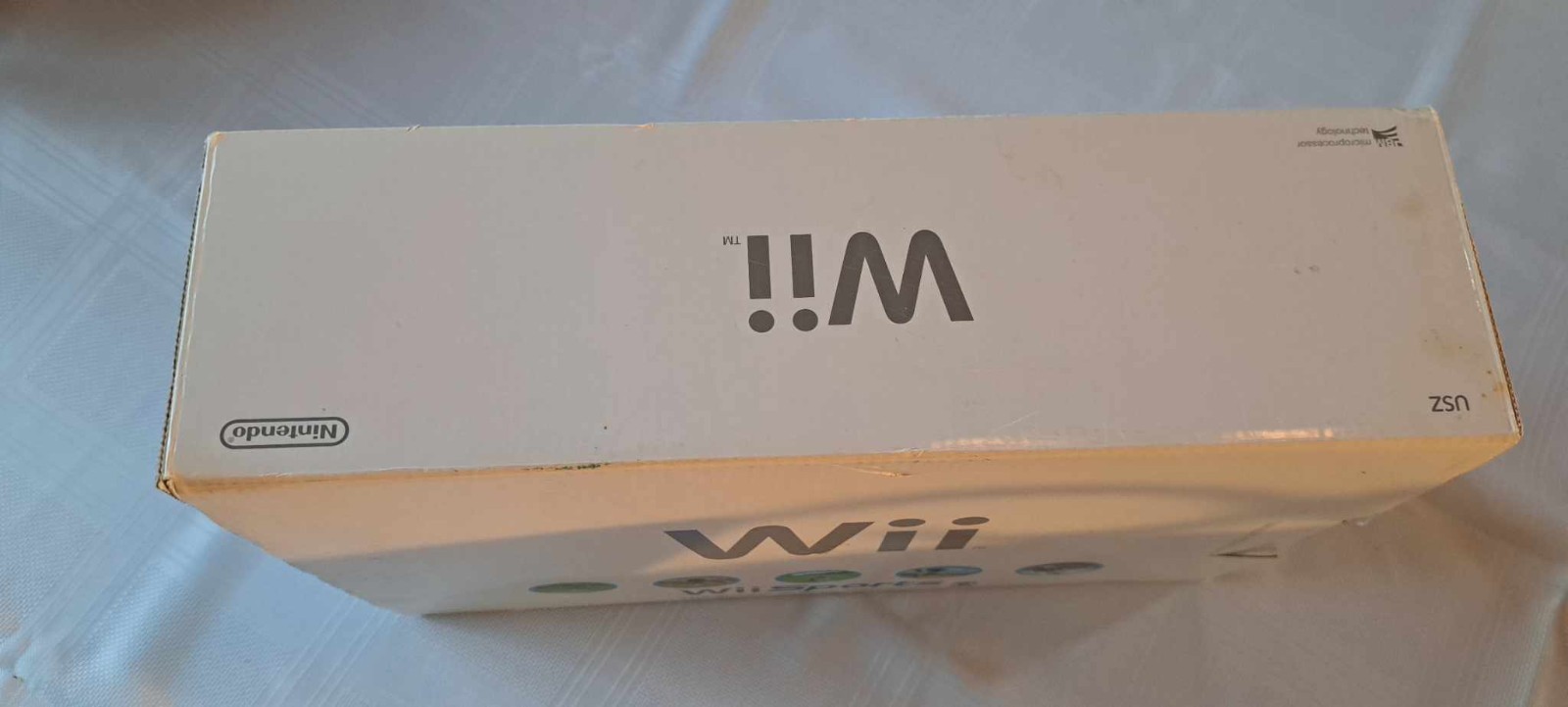 20% OFF – White Nintendo Wii Console Wii Sports- CIB Game + 2 Remotes