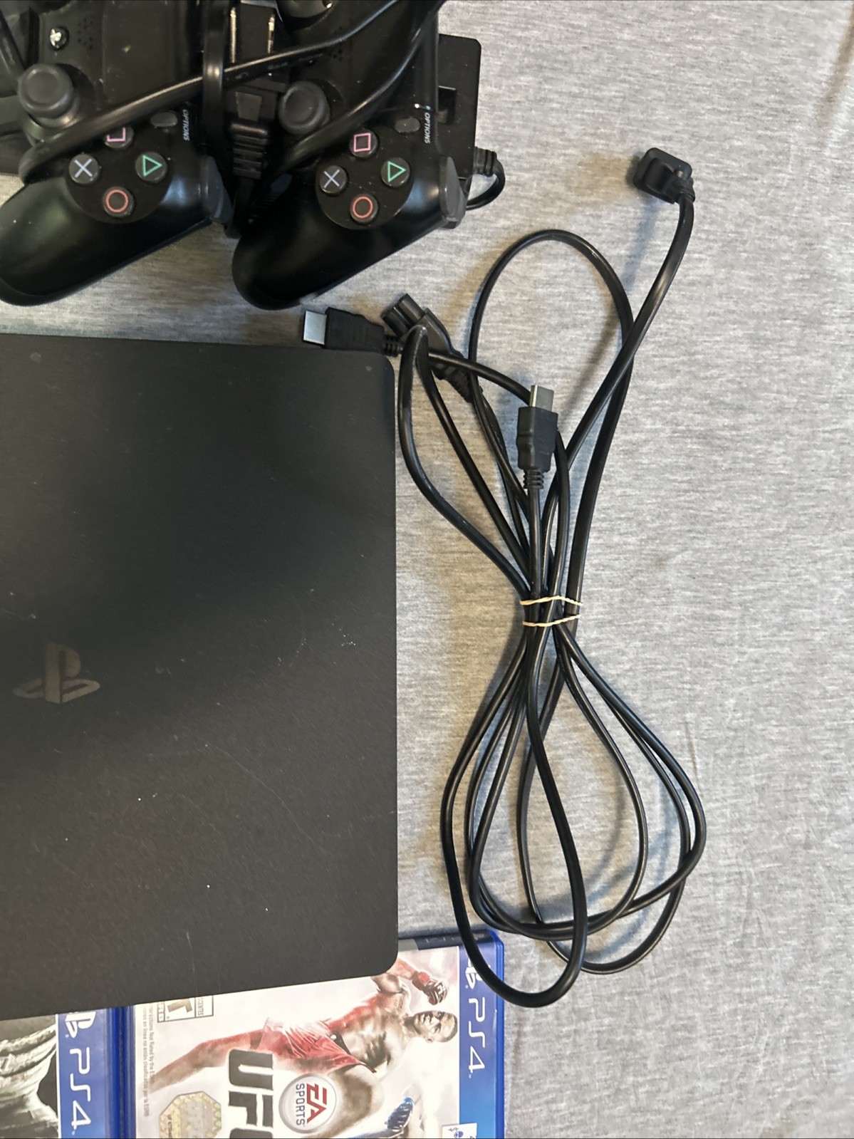 Sony PS4 Slim Black Console Bundle – 2 Controllers, 2 Games, Cables – TESTED