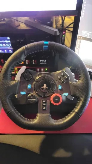 Logitech G29 Driving Force Racing Wheel and Floor Pedals – Black