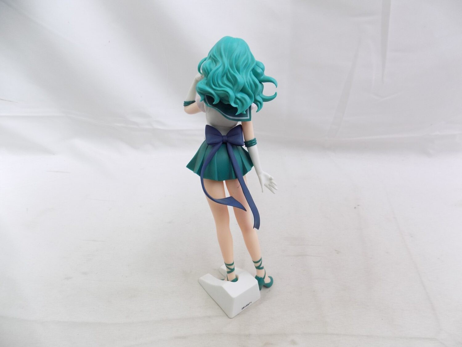 Boxed Like New Bandai Sailor Moon Eternal Glitter & Glamours Super Sailor Nep…