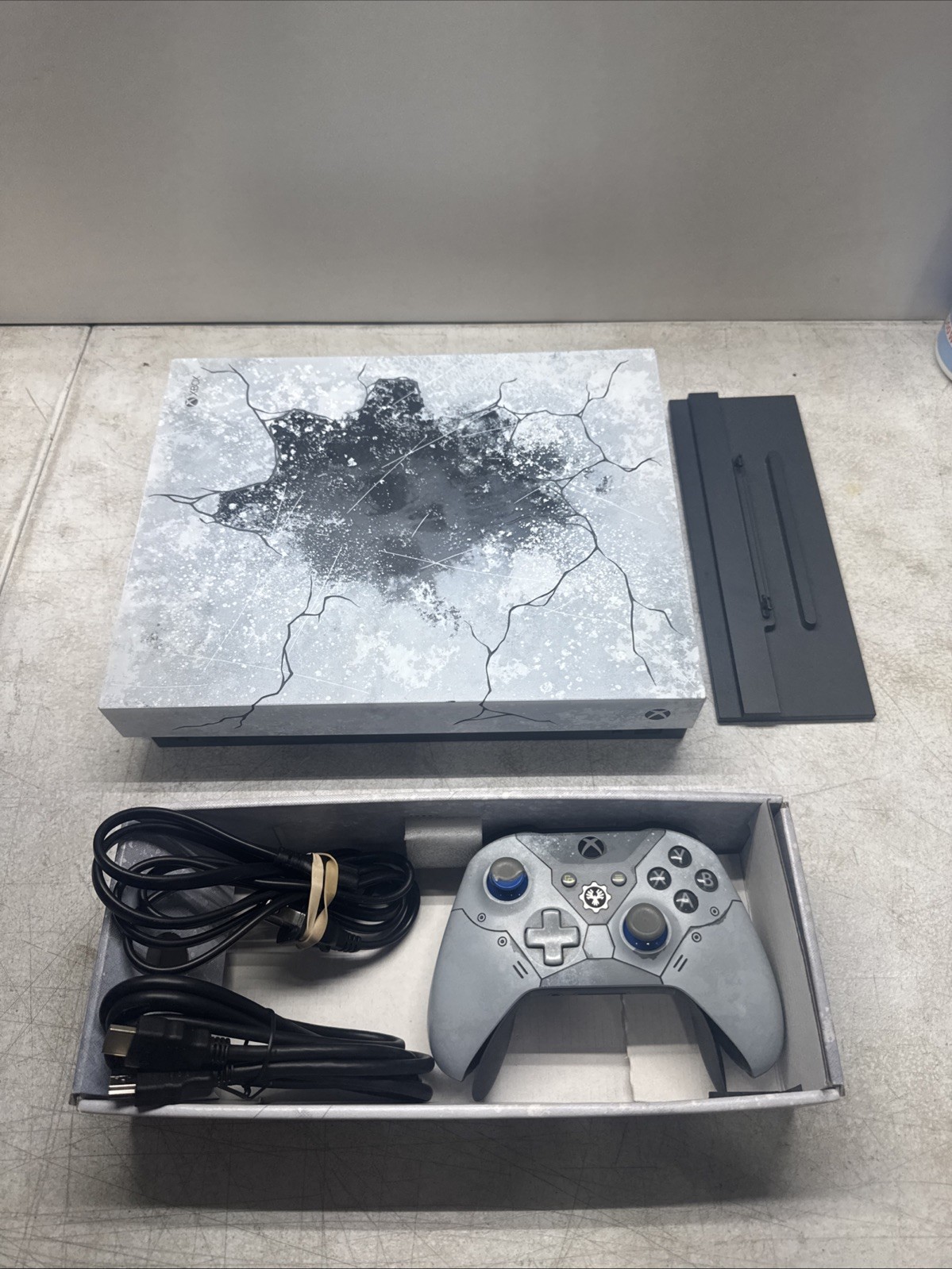 Microsoft Xbox One X 1TB Gears of War 5 Console (Boxed with Controller)