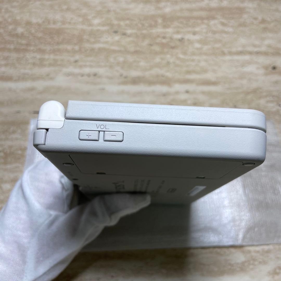 Nintendo DSi XL Natural White Complete in Box Near Mint CIB 7232