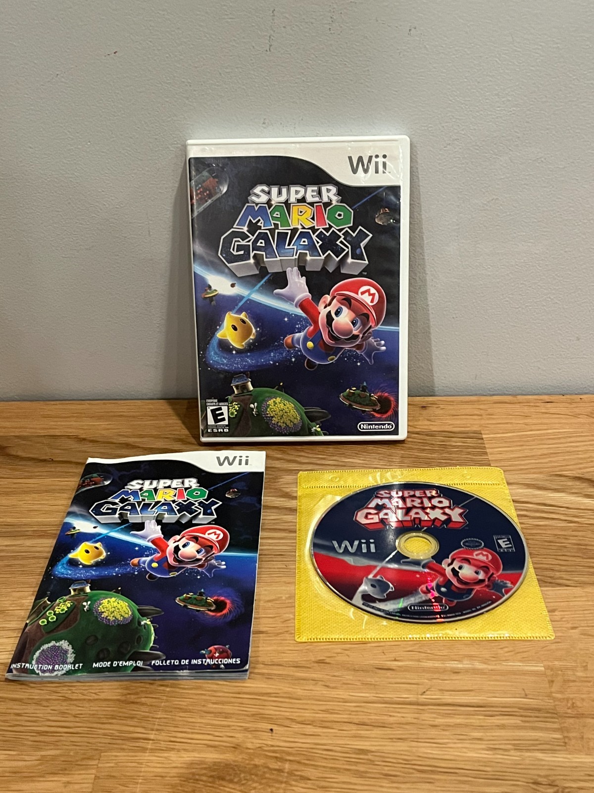 Nintendo Wii Super Mario Galaxy Game – Complete – Tested