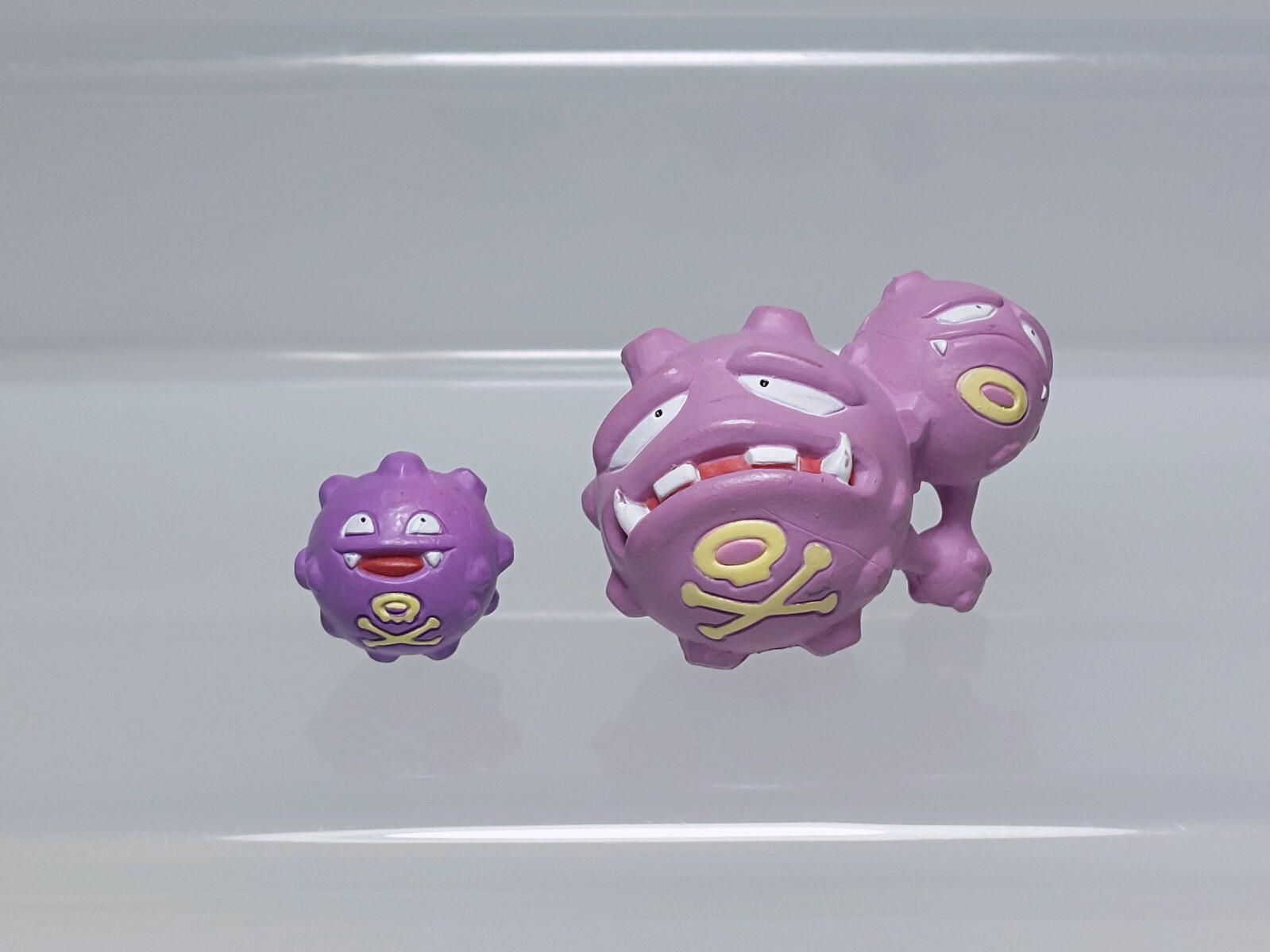Weezing Koffing Pokemon Zukan 1/40 Scale Figure Set Tomy Gashapon H05 0.6-0.9in