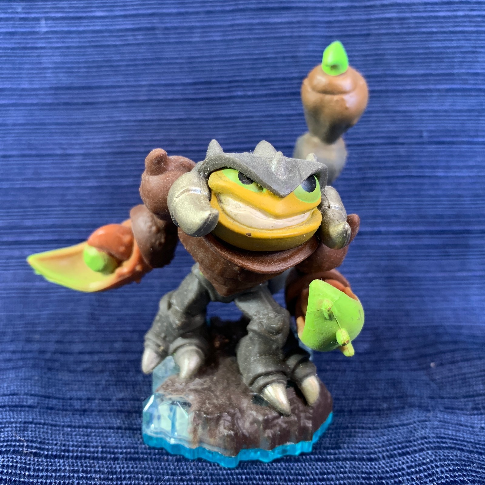 Skylanders Swap Force Figure Lot w/ Wii Game Phantom Cynder Scorp Rip Tide more