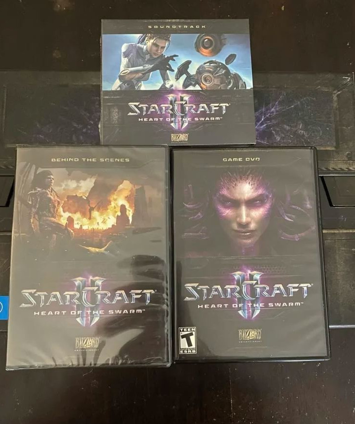 Starcraft 2: Heart of The Swarm Collector’s Edition (not sure if codes redeemed)