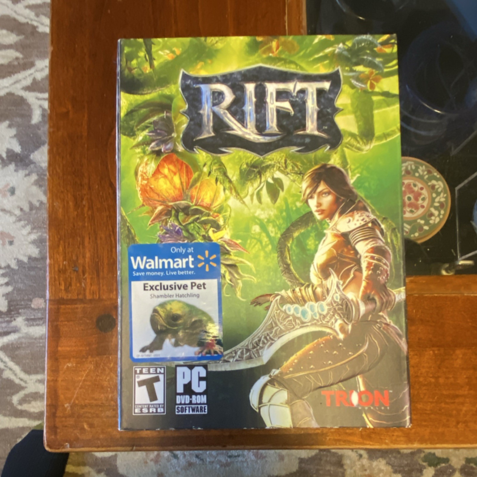 Trion RIFT PC DVD-ROM MMORPG Role Playing w/ Manual T-Teen 2011 NTSC-U/C