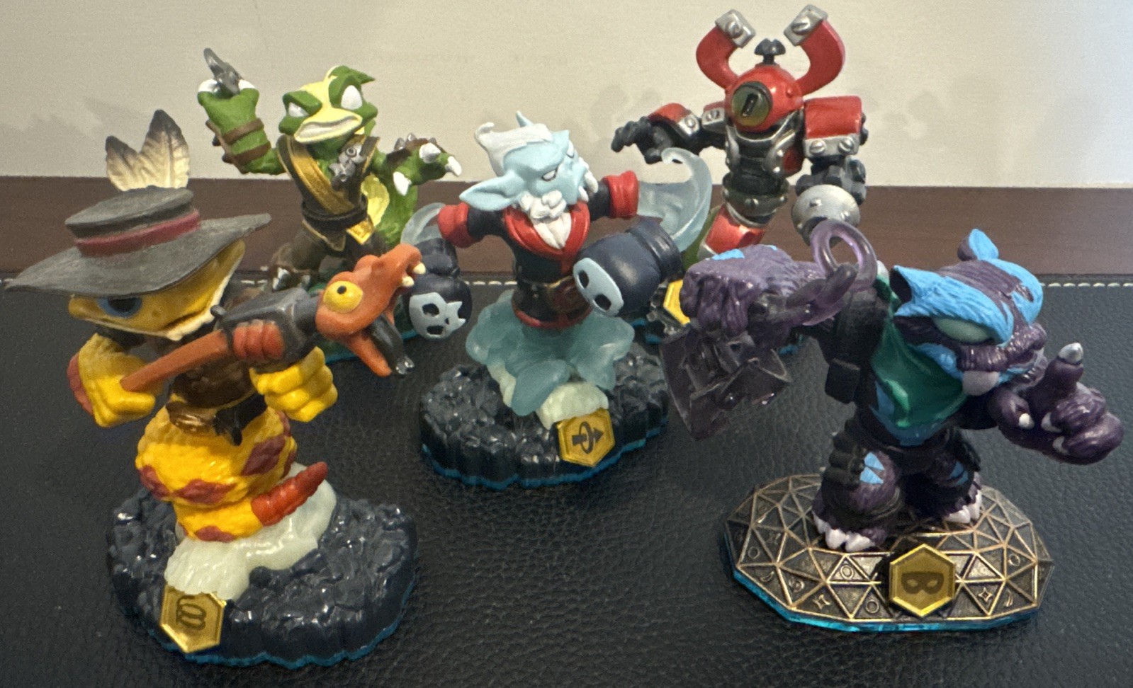Lot Of 15 Skylanders Swap Force Swappable Activision Character Figures.