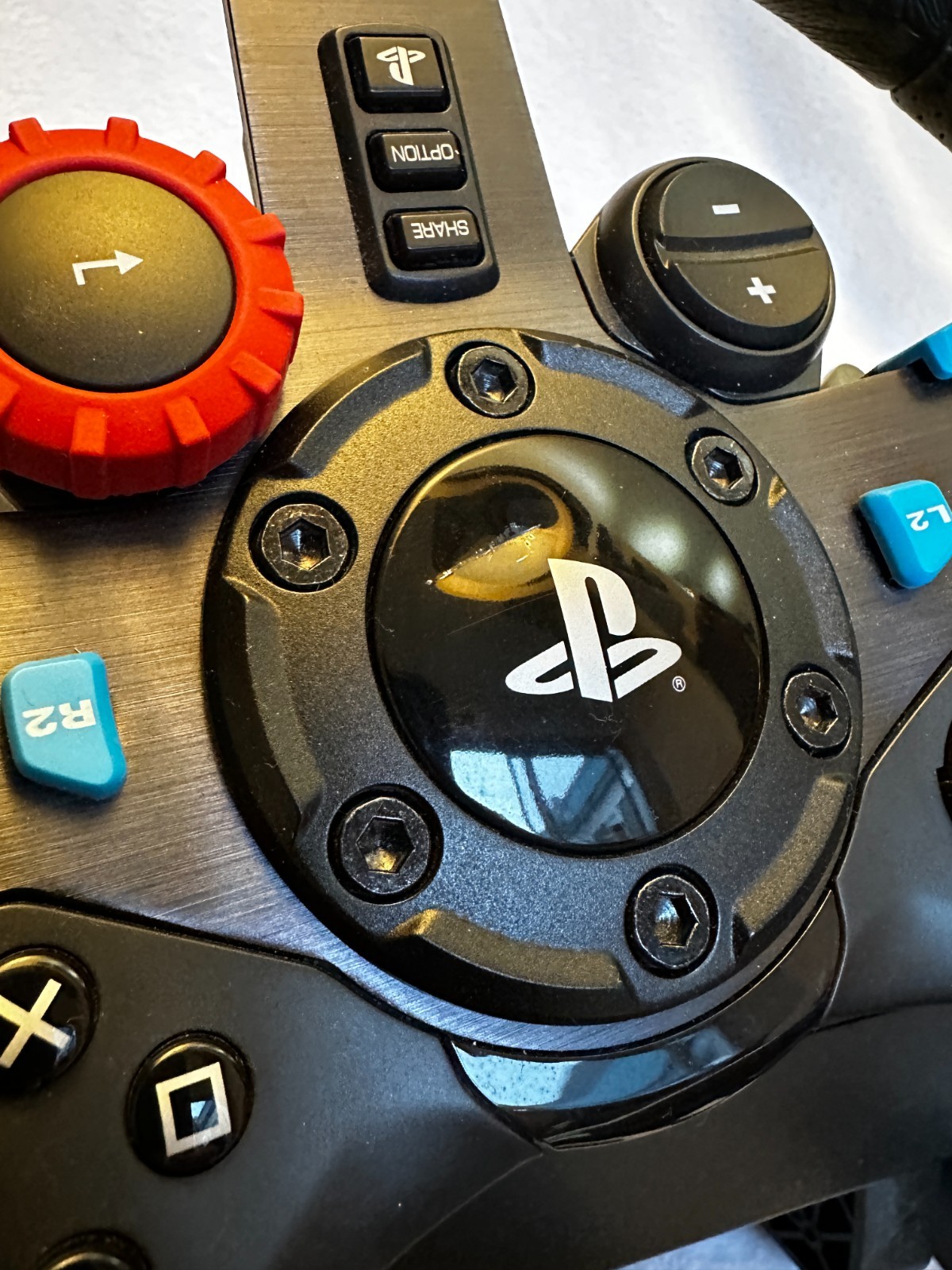 LOGITECH G29 DRIVING FORCE RACING WHEEL FOR PLAYSTATION 4
