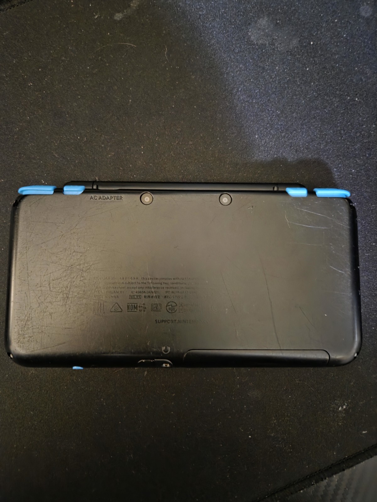 Nintendo New 2ds XL Blue/Black Handheld System with Charger and Stylus Tested
