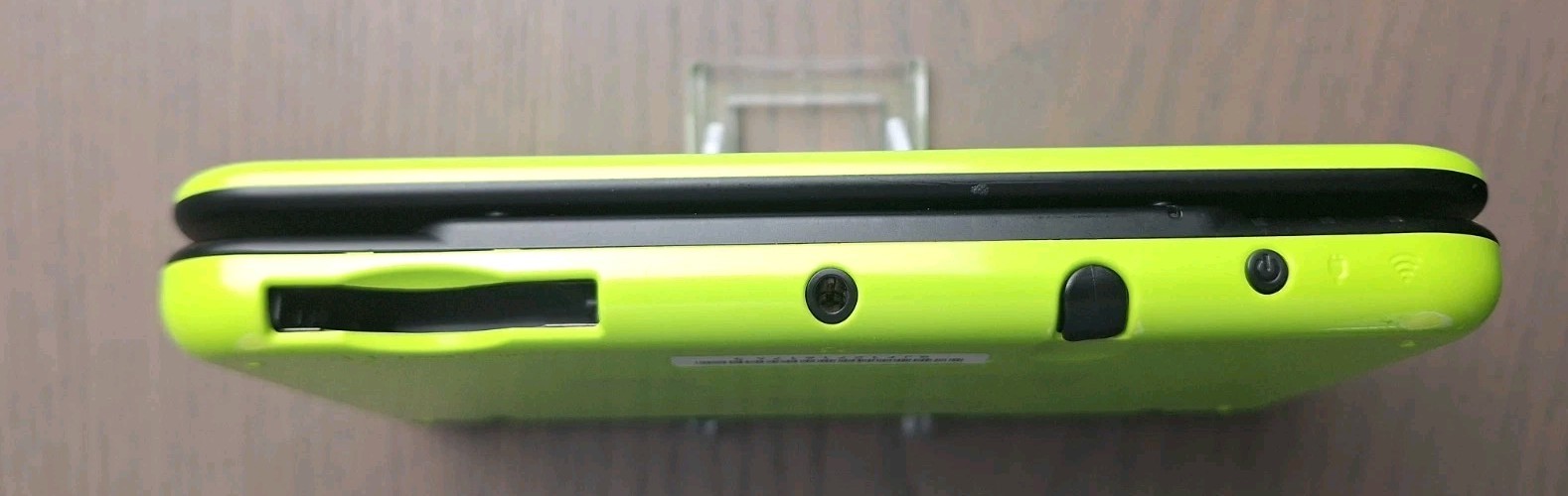 New Nintendo 3DS XL Lime Black | Charger + 32GB SD Card | Region Free
