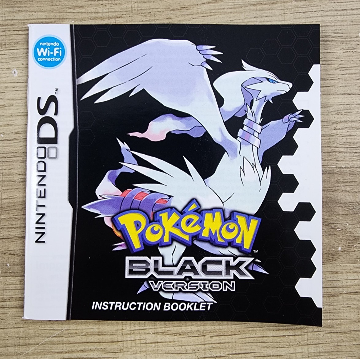 COVER MANUAL INSERTS ONLY – NO GAME – POKEMON BLACK- NINTENDO DS