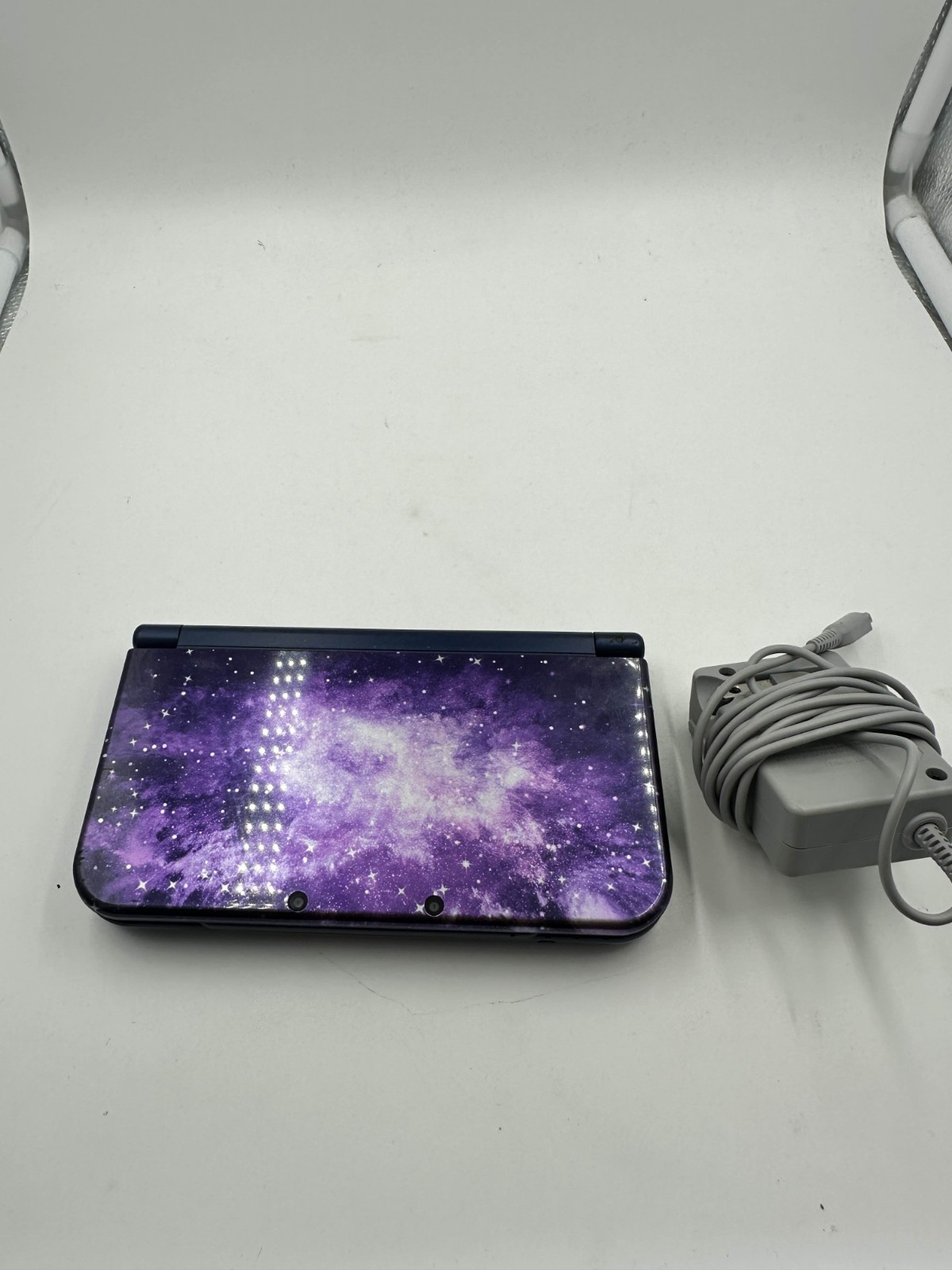 New Nintendo 3DS XL Galaxy Purple RED-001 Handheld Console No stylus