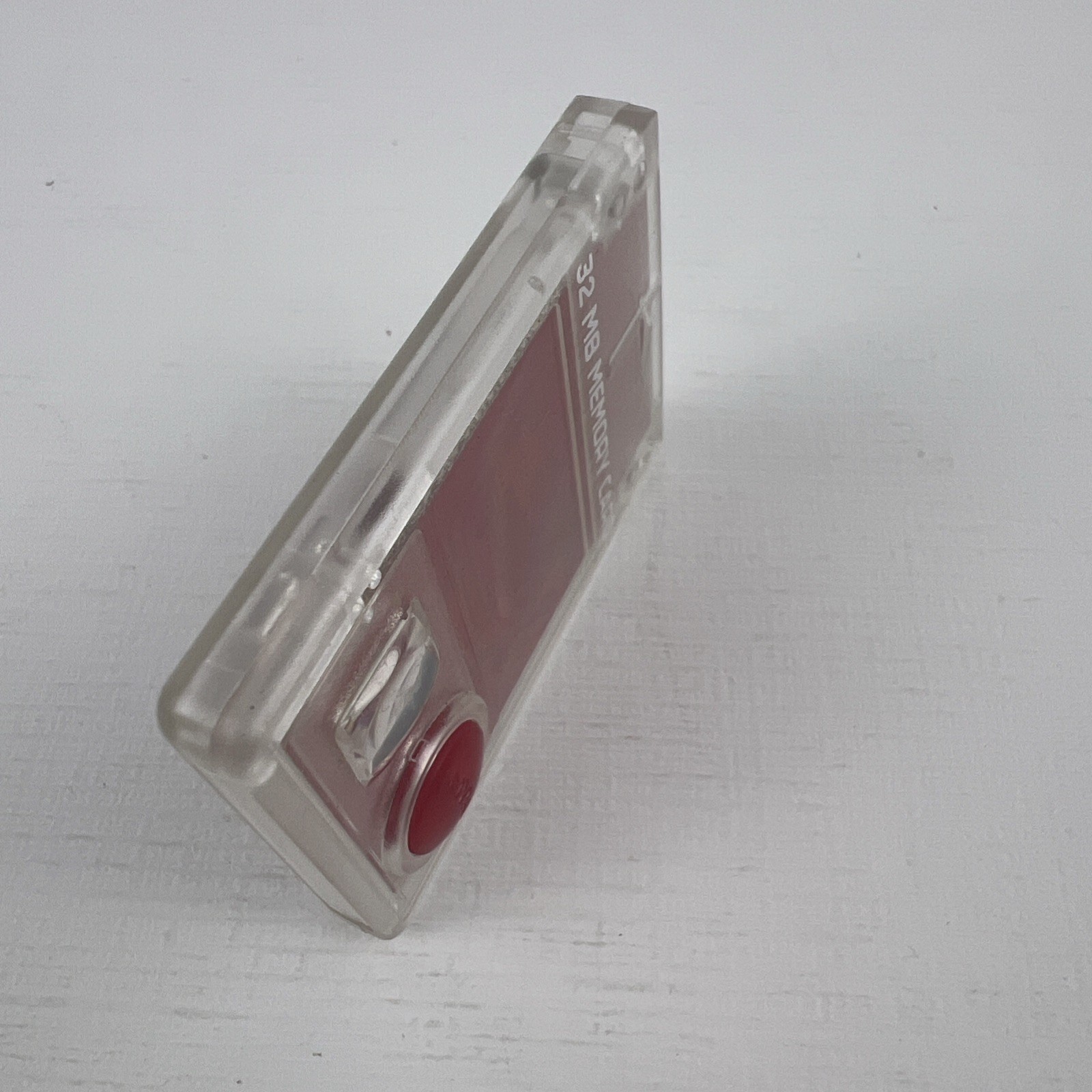 Nyko 32MB Memory Card for Sony Playstation 2, Clear/ Red PS2 Item# 80599-F09