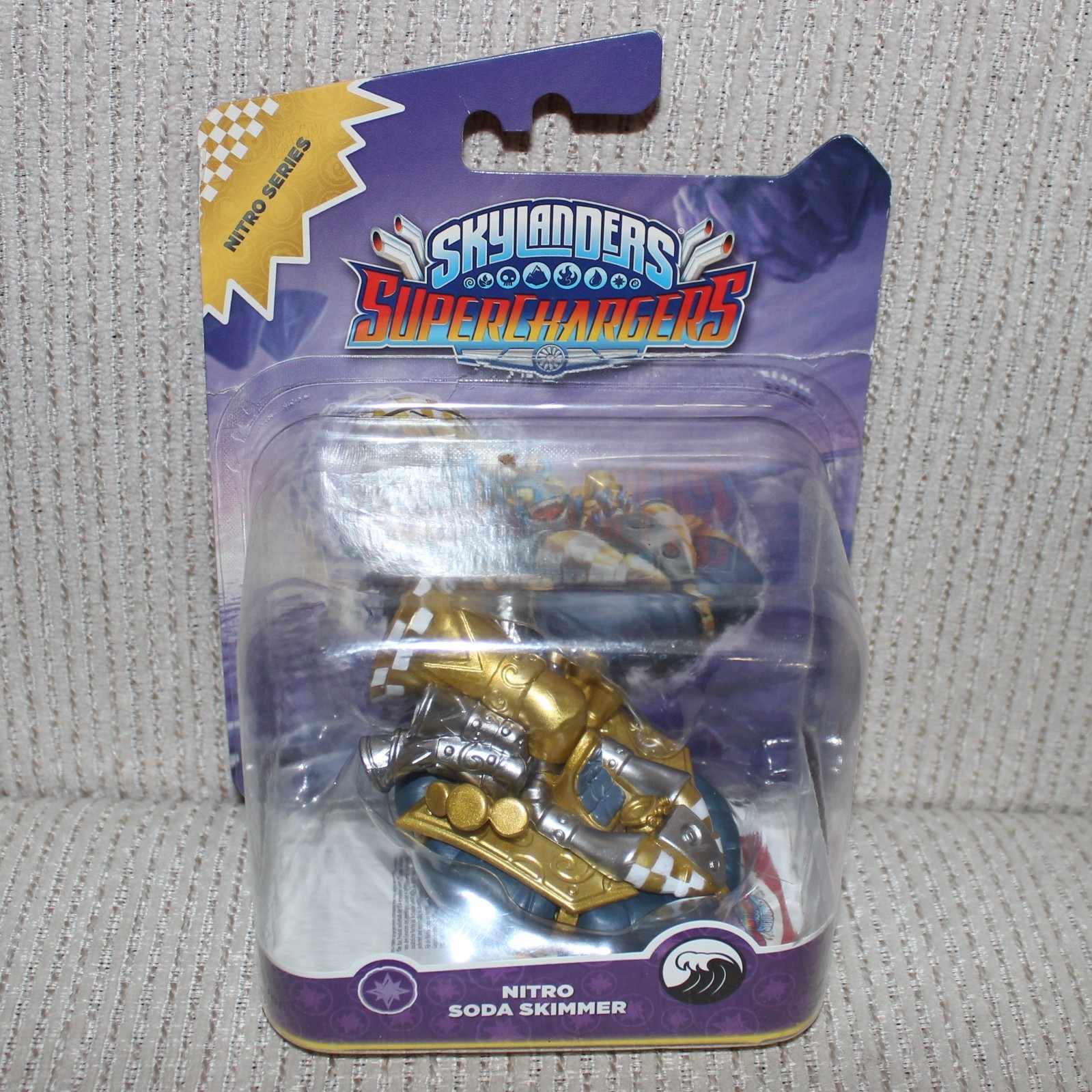 Skylanders Superchargers Nitro Soda Skimmer 2015 Magic Vehicle w/ Sticker Sheet