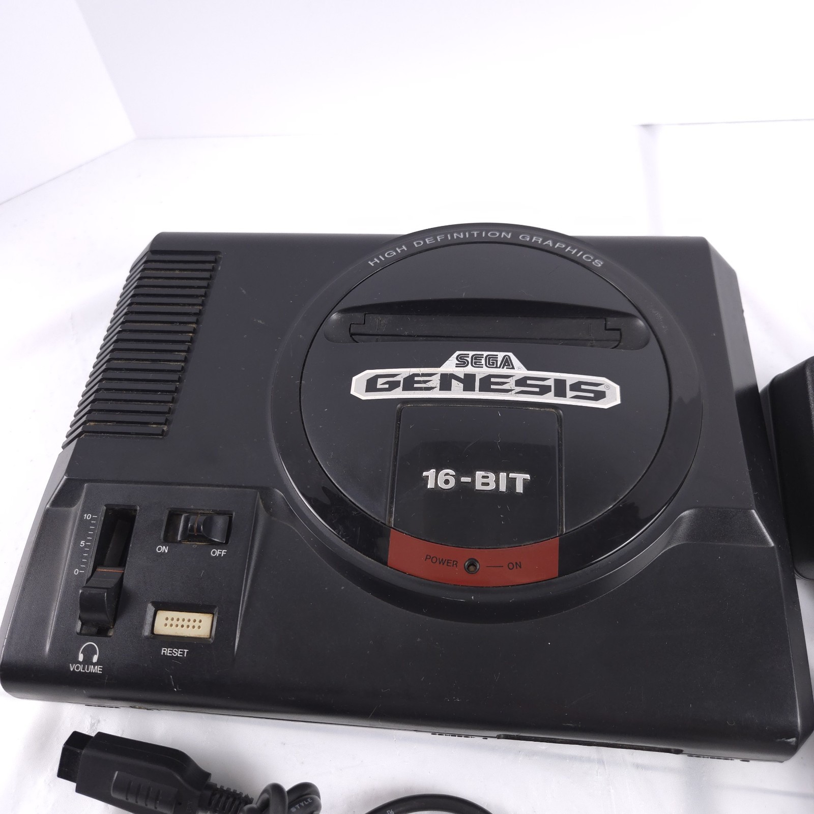 SEGA Genesis 16-Bit Console MK-1601 Black NTSC w/ Controller & Cables Read