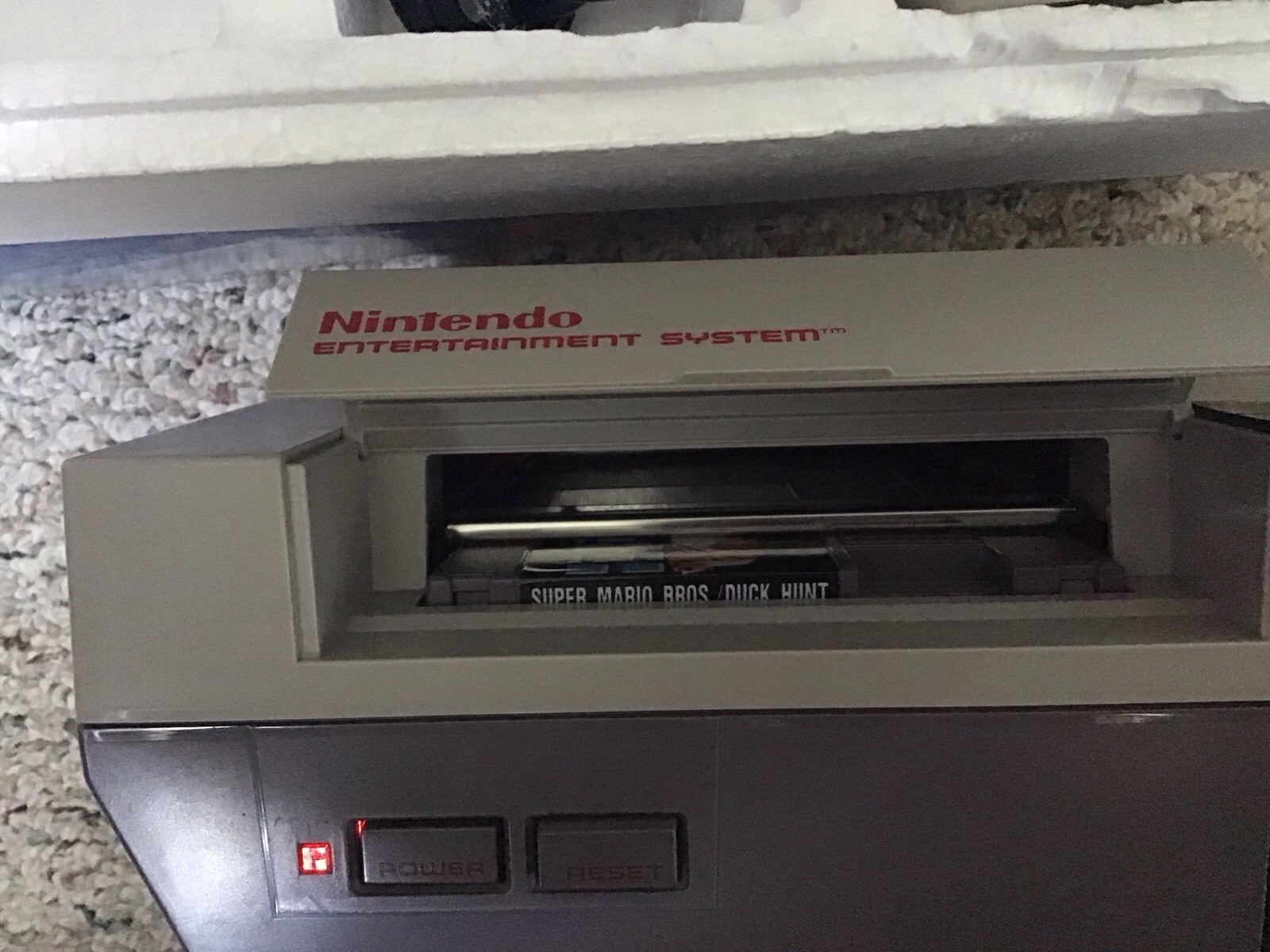 Nintendo Entertainment System NES Action Set Console w/ Box Manuals, Controllers