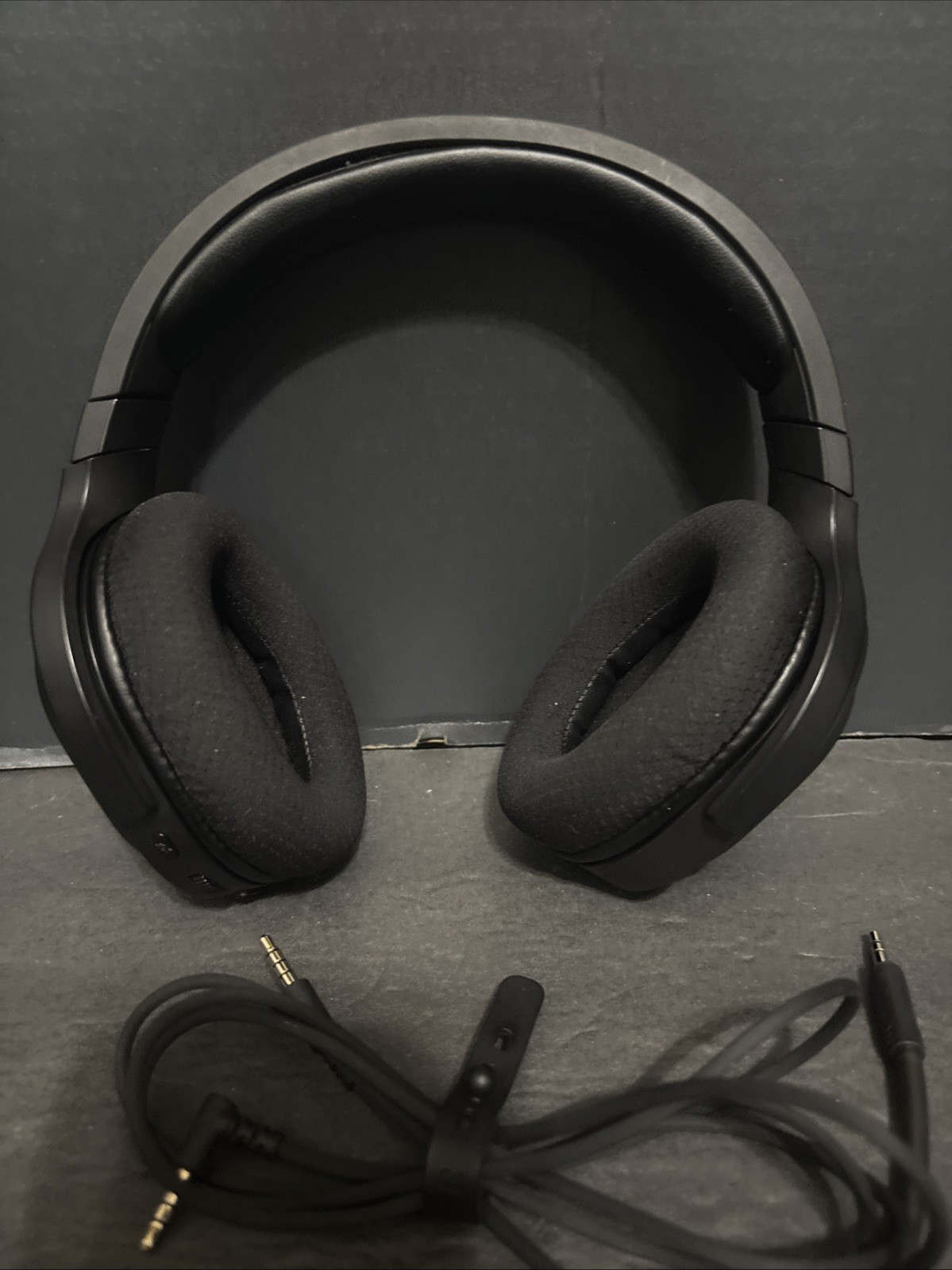 Razer Barracuda X Ear-Cup Headsets – Black (RZ04-0380) – Missing Dongle