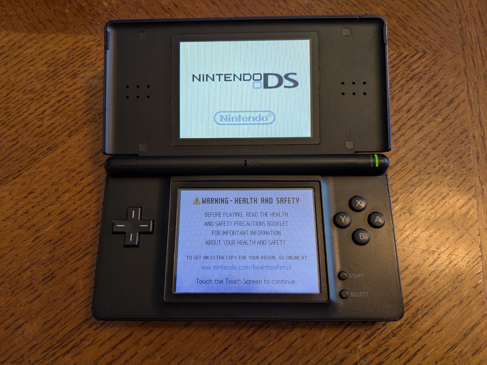 Nintendo DS Lite Handheld System – Blue/Black – READ DESCRIPTION