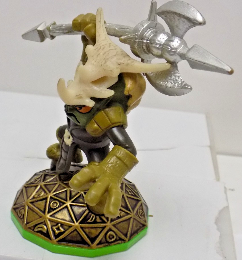 ACTIVISON 2012 INTERACTIVE GAME FIGURE FROM SKYLANDERS – VOODOOD