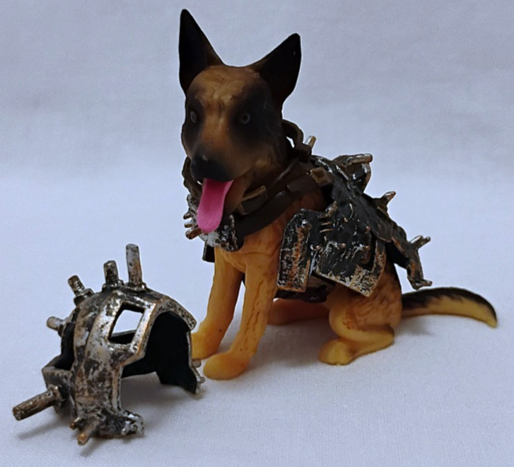 Fallout 4 Loot Crate Build-a-Figure Dogmeat Dog Figure Collar Helmet Armour RARE