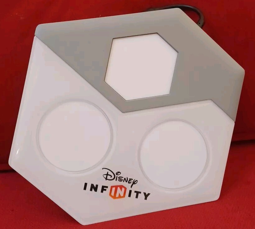 Disney Infinity USB Portal Base Pad Reader Portal Xbox 360 Model INF-8032385