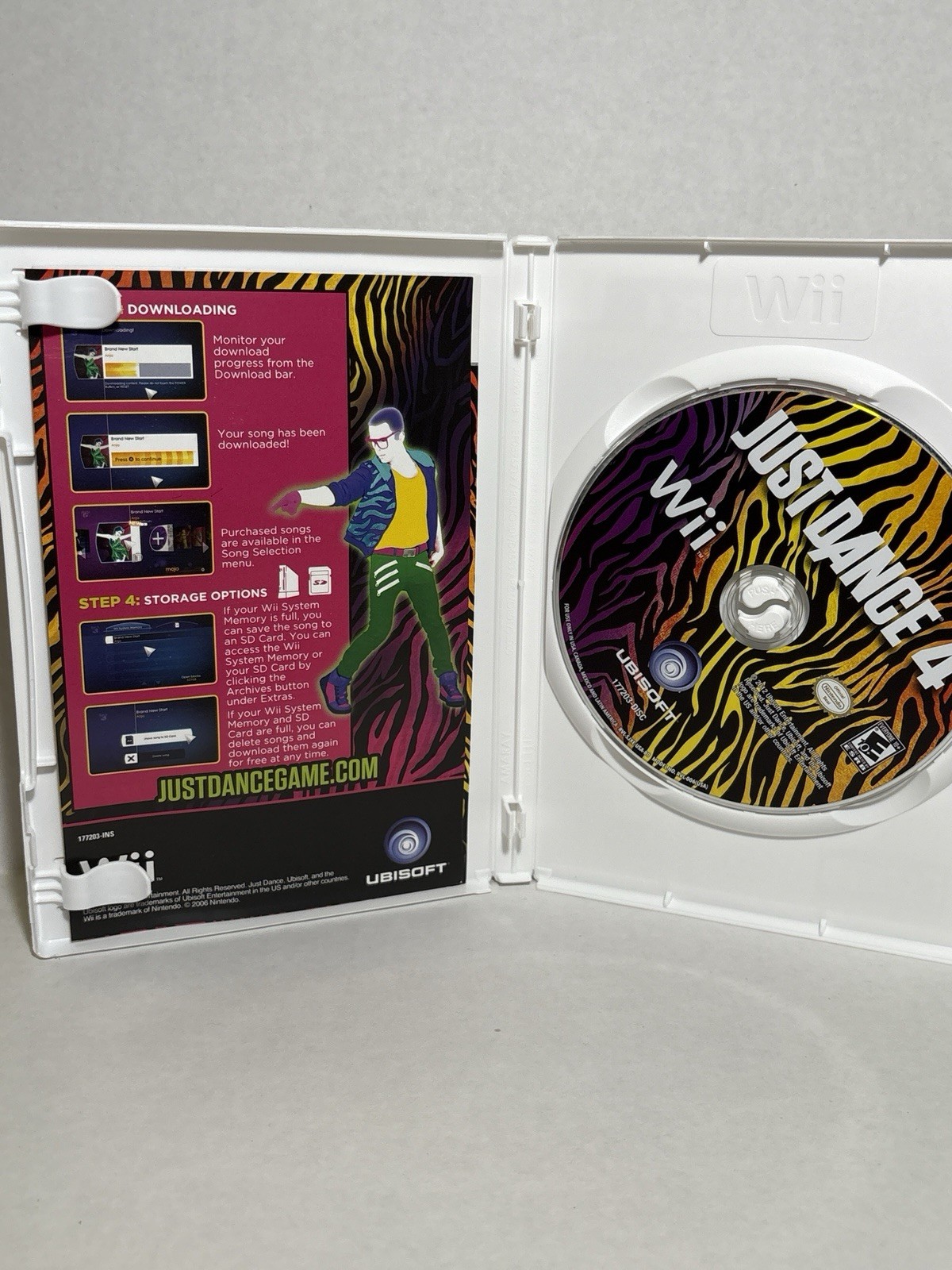 Just Dance 4 (Nintendo Wii) Complete w/Manual