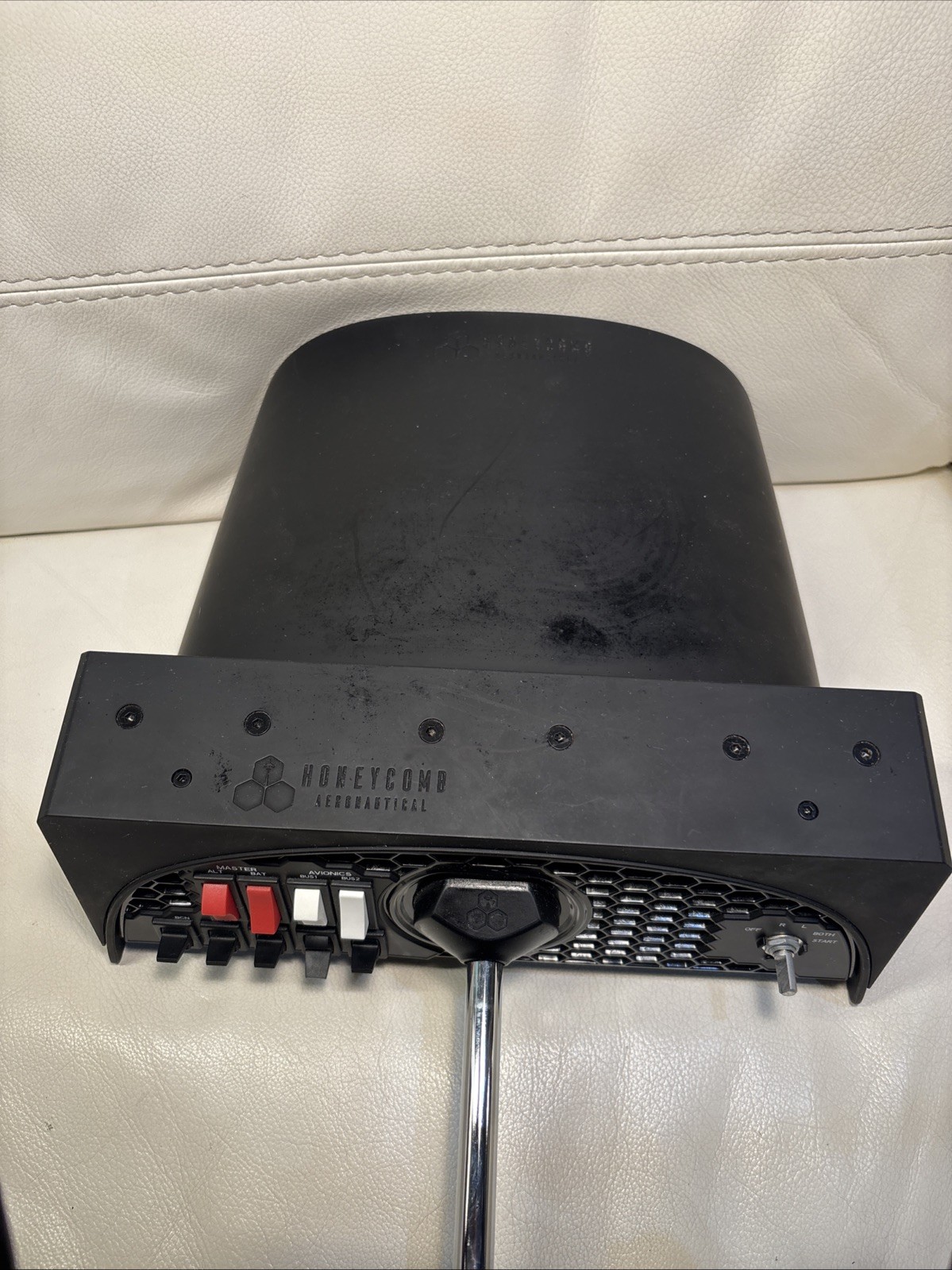 Honeycomb Alpha Flight Control Yoke – Airline Pilot PARTS ONLY NOT TESTED