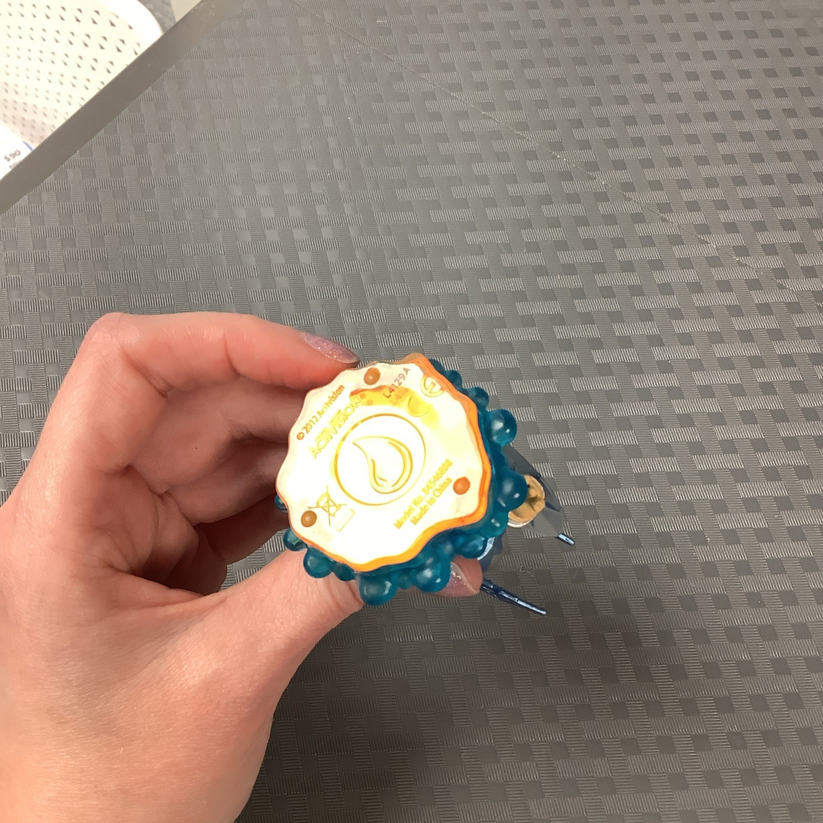 SKYLANDERS GIANTS LIGHTCORE CHILL FIGURE – WATER ELEMENT – Authentic!