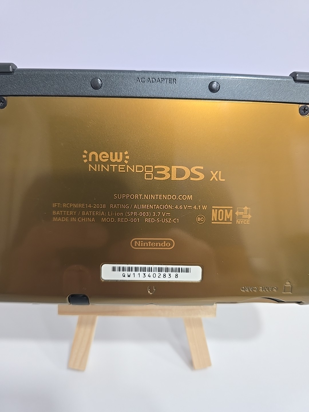 Nintendo New 3DS XL Hyrule Gold Edition Handheld System CIB w/ AR Cards & Manual