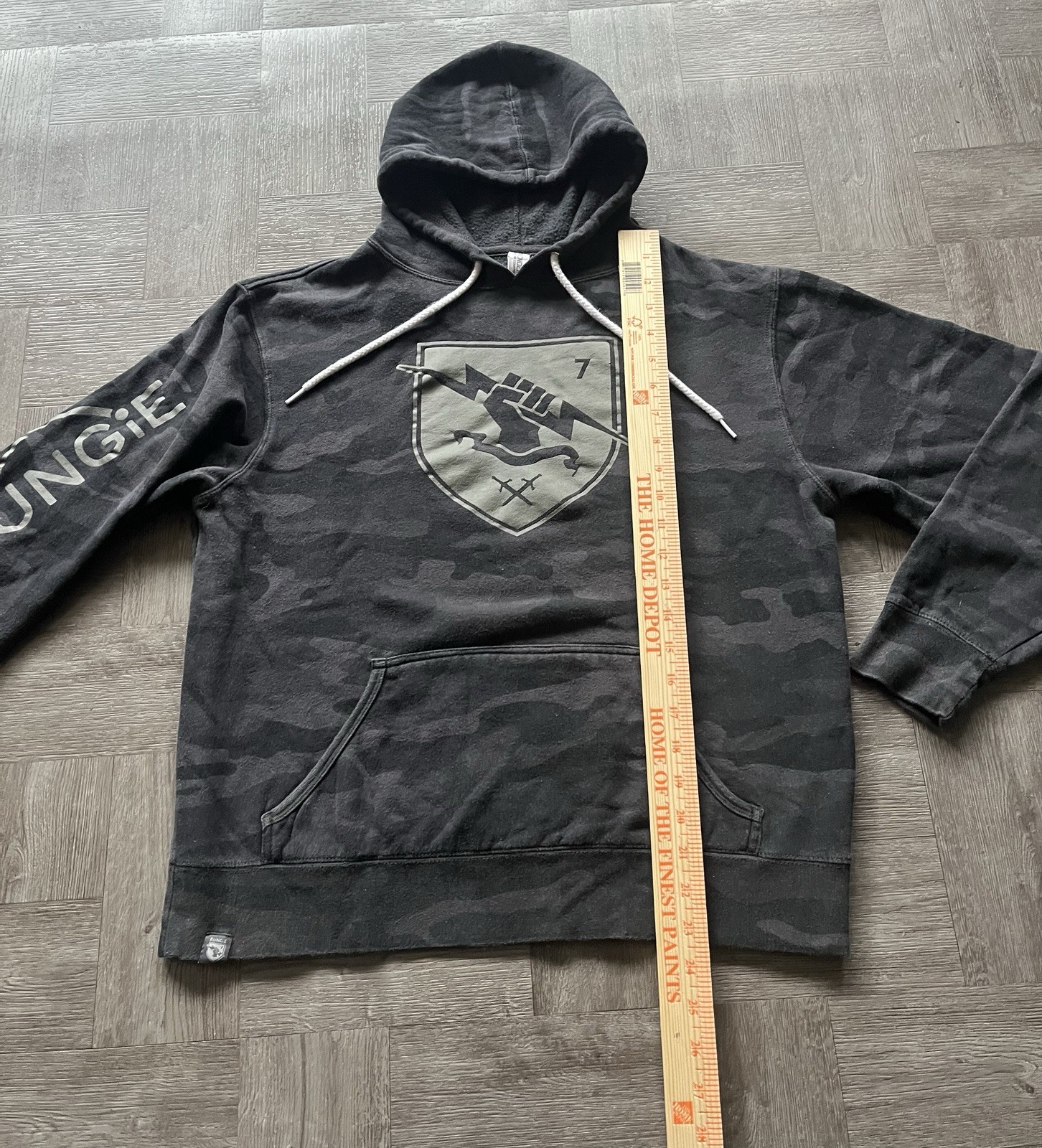 RARE Destiny 2 Bungie Zip Up Hoodie Sweatshirt Medium Video Game Women’s M Camo