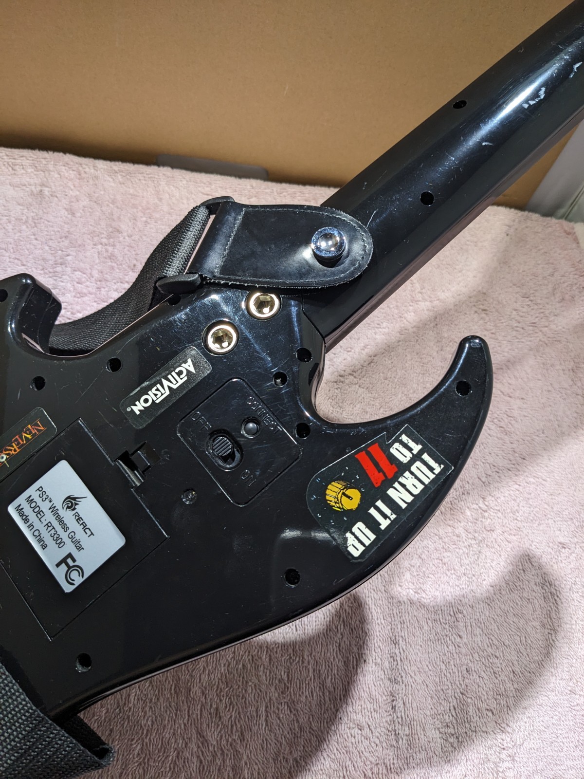 Sony PlayStation 3 PS3 Wireless Guitar RT3300 – React – NO DONGLE