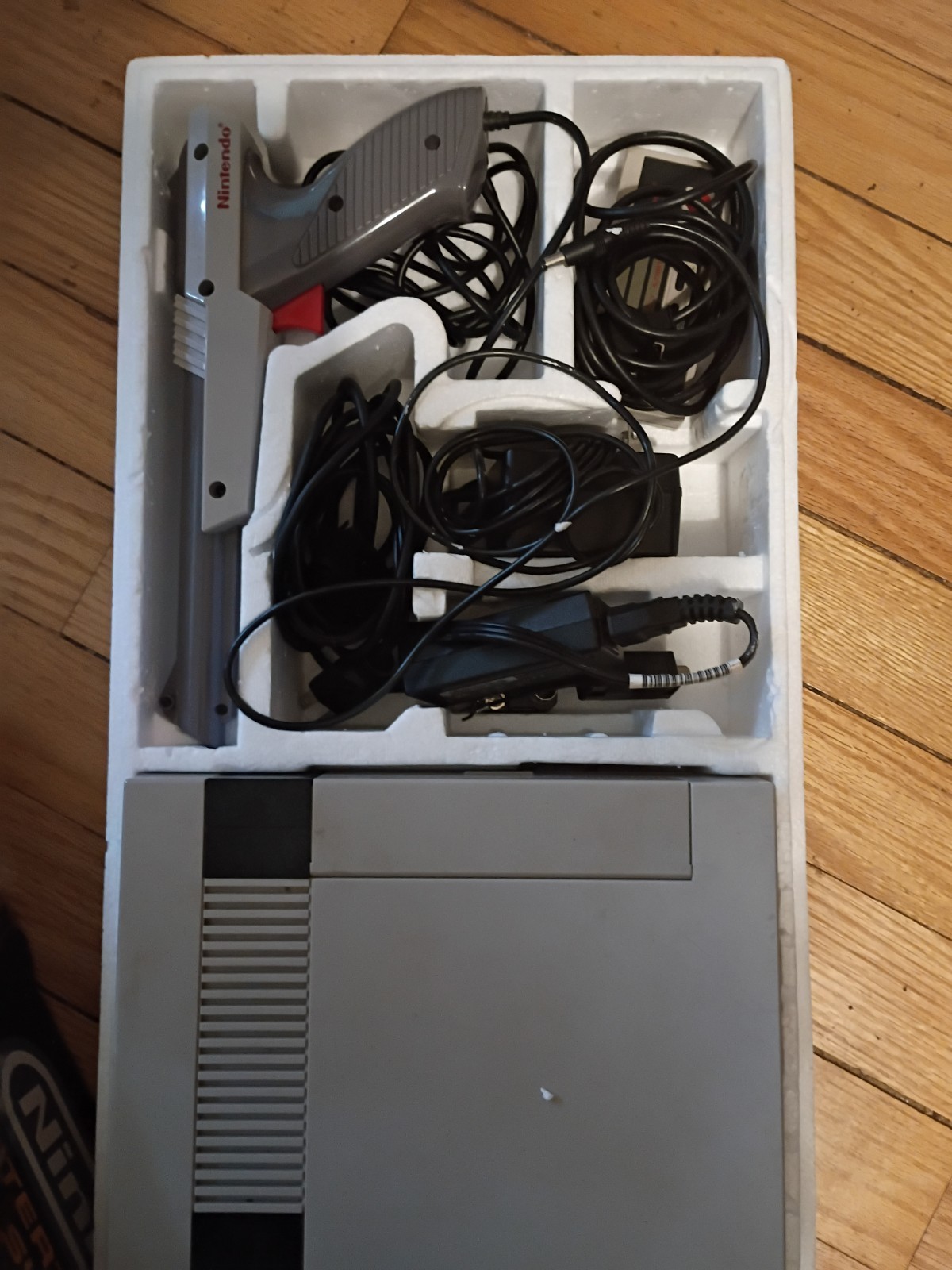 Original Nintendo Entertainment Center Action Set With Include Super Mario 3