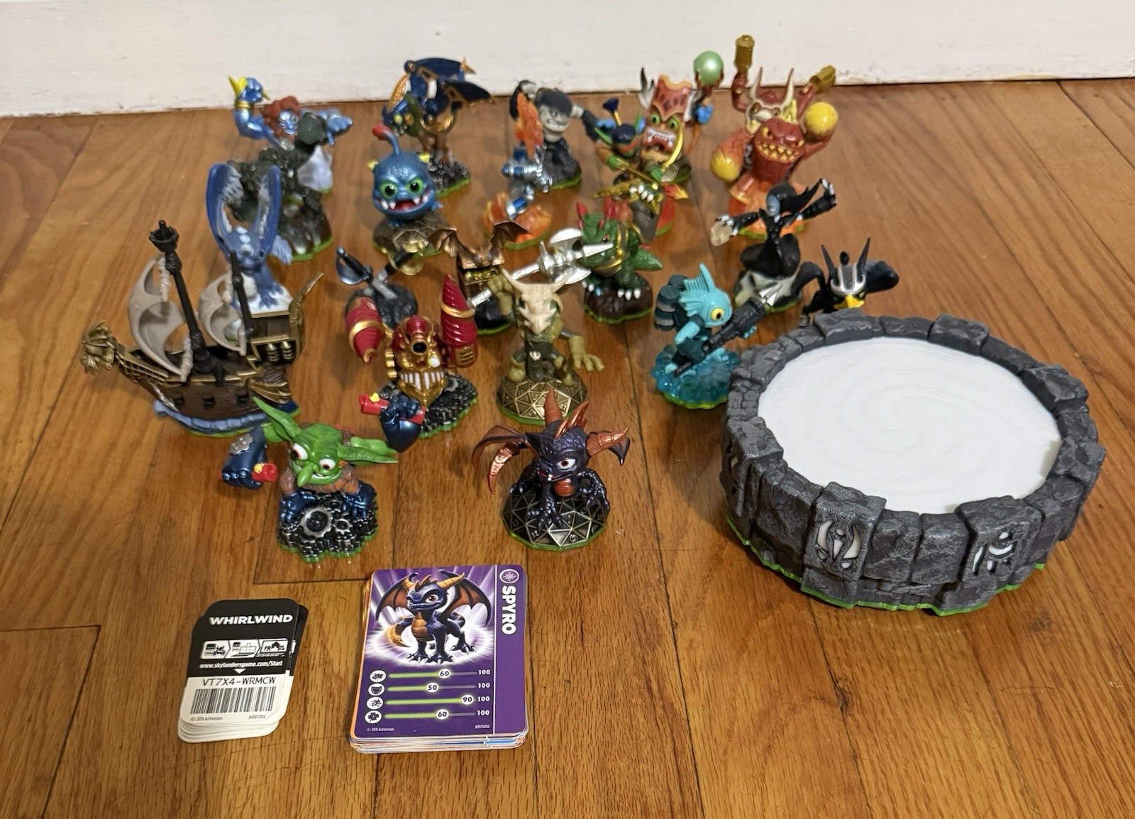 Skylanders Spyros Adventure Figure Lot Of 22 + Portal and Cards