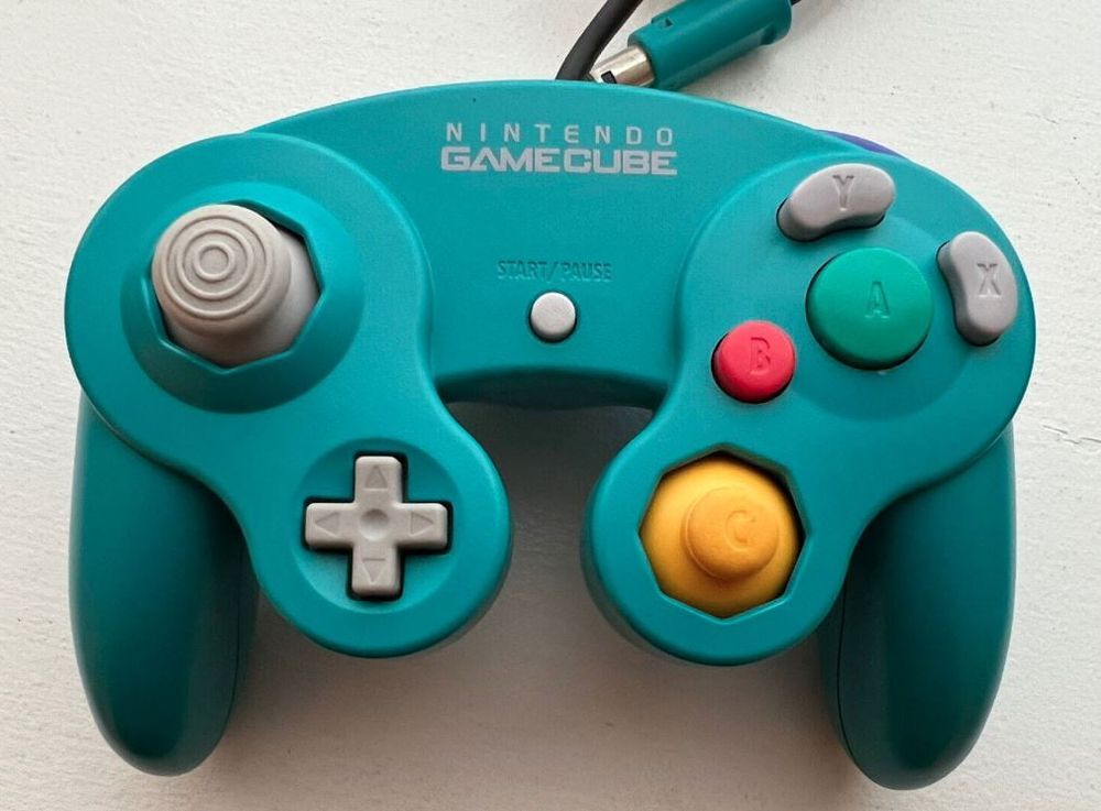 Nintendo GameCube Controller – Emerald Blue (Turquoise)