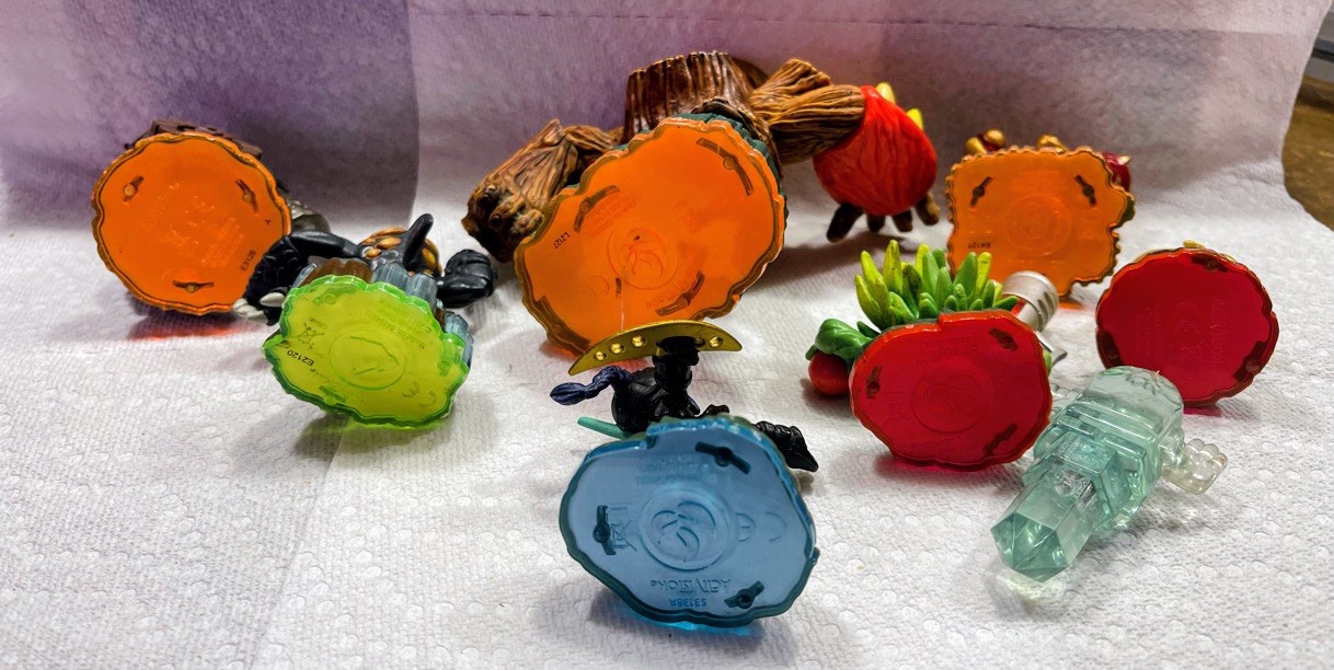 Activision Skylanders Spyro’s Adventure Figure Lot – Lot of 8 figures