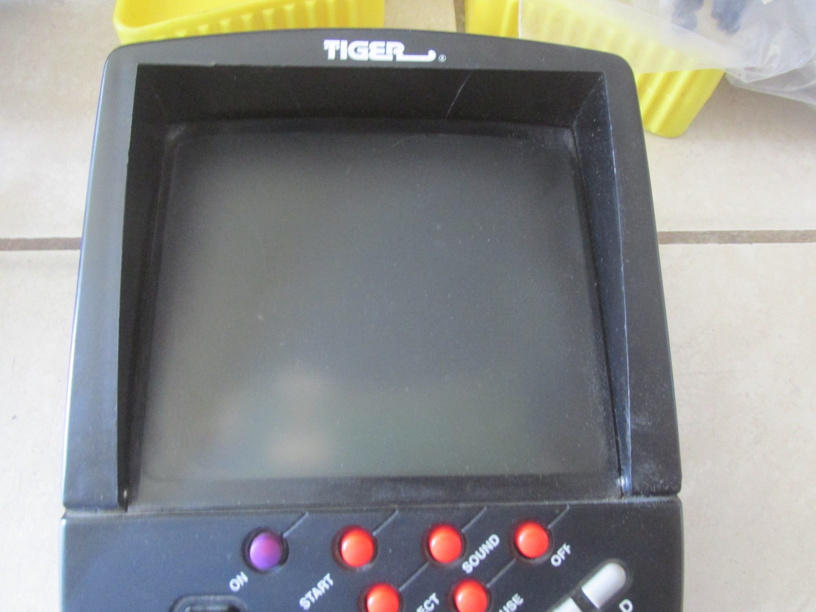 Tiger R-ZONE Super Screen System And Battle Arena – Tested & Working 1996 Rare