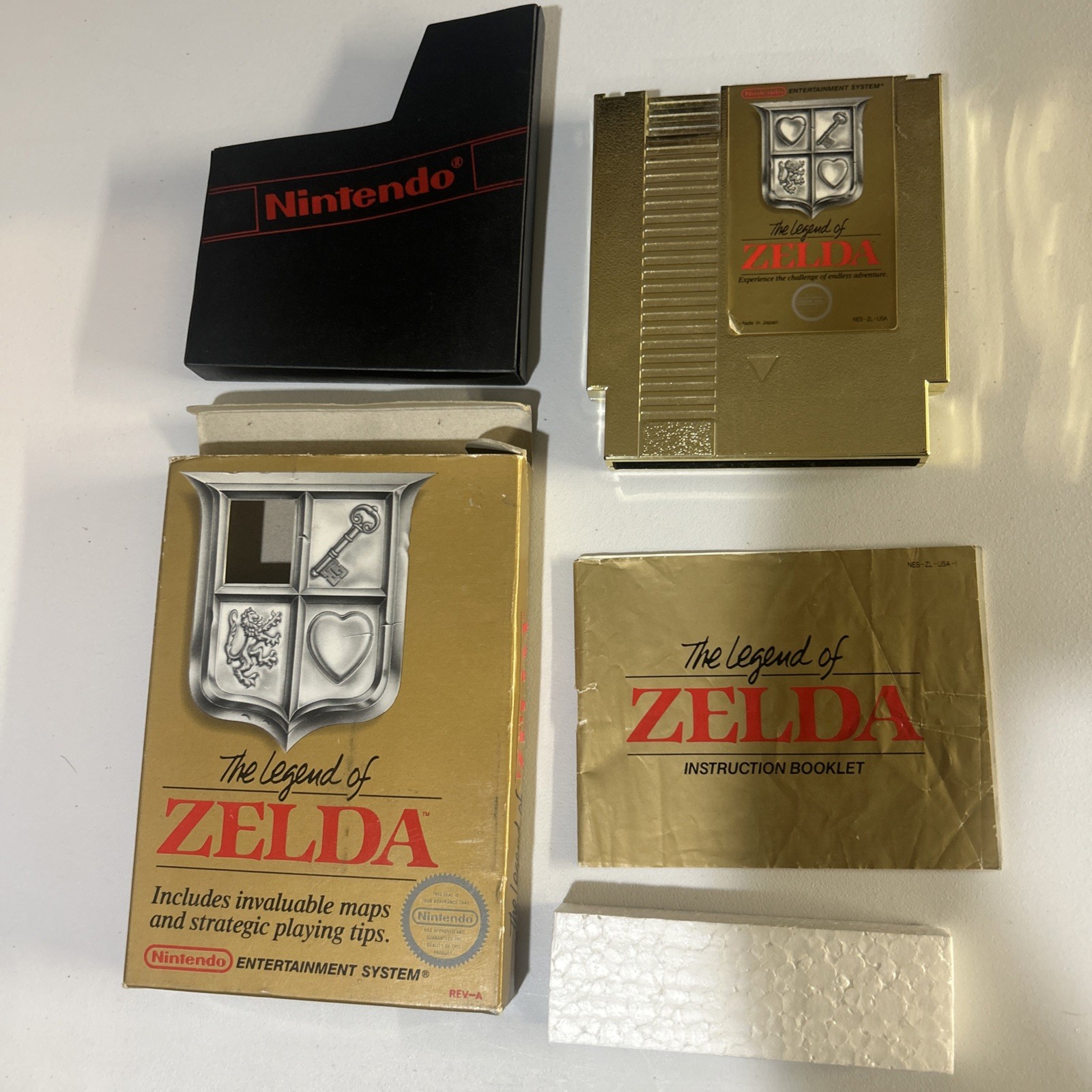The Legend Of Zelda Nintendo NES CIB (NO MAP) Tested Works