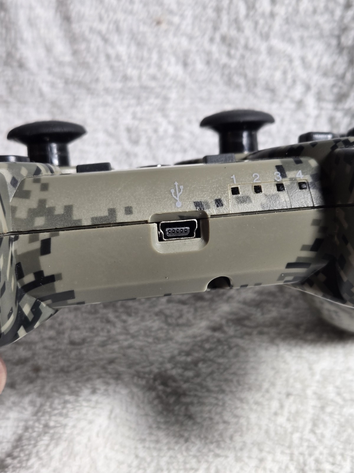 Unbranded P3 Camo Controller- Untested / No Cords