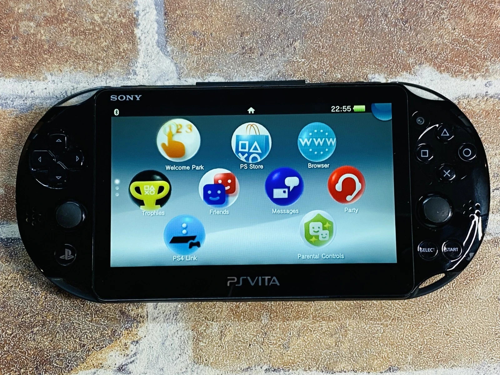 PS Vita Black PCH 2000 SONY PlayStation Japan 16GB Charger 3 Games No.2